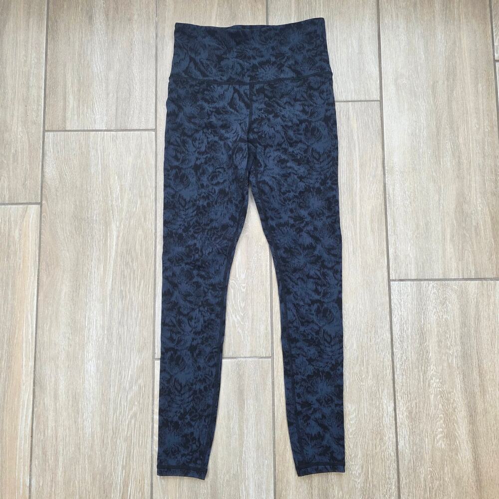 Athleta Elation Textured Tight Leggings Small Frosted Floral Black Blue Yoga S